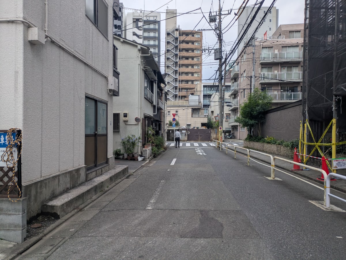 v20261006151114/fresh/building/J00100411315_2