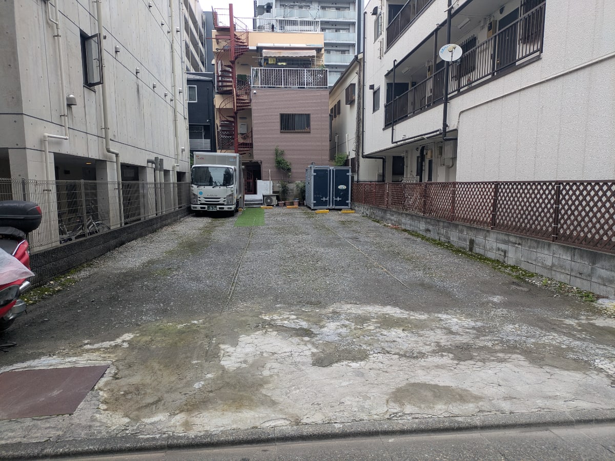 v20261006151114/fresh/building/J00100411315_8