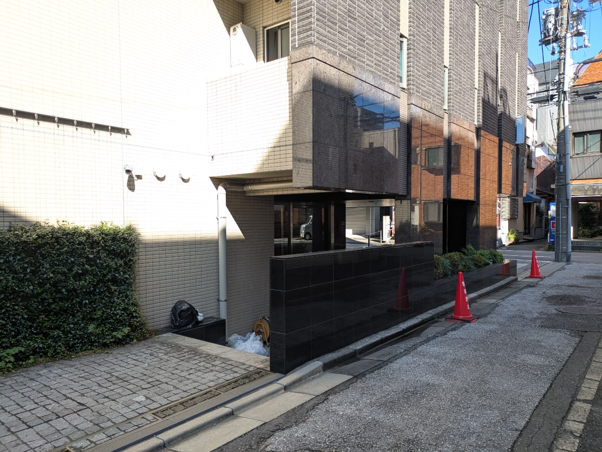 v20261006151114/fresh/building/J00100611317_11