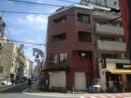 v20240606174059/fresh/building/J00100356883_6