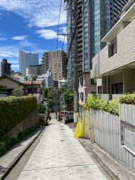 v20240830174107/fresh/building/J00100378070_2