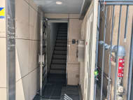 v20240910174102/fresh/building/J00100375519_3
