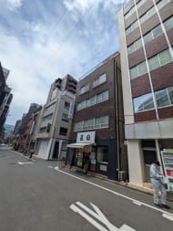 v20240925174106/fresh/building/J00100370354_5