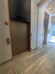 v20240927174107/fresh/building/J00100356868_4