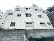 v20240927174107/fresh/building/J00100358310_8