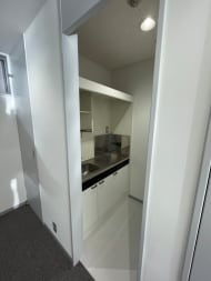 v20241007174102/fresh/building/J00100370301_12
