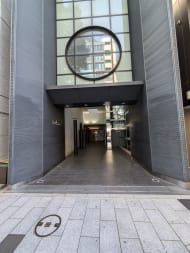 v20241008174054/fresh/building/J00100360228_3