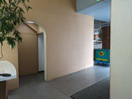 v20241008174054/fresh/building/J00100364064_17