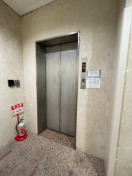 v20241008174054/fresh/building/J00100420983_4