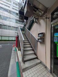 v20241010174100/fresh/building/J00100357441_11