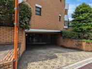 v20241021174107/fresh/building/J00100356581_17