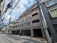 v20241120174114/fresh/building/J00100356578_13