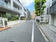 v20241120174114/fresh/building/J00100358308_2
