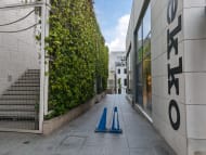 v20241120174114/fresh/building/J00100367366_21