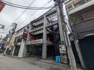v20241120174114/fresh/building/J00100367696_6