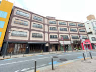 v20241125174106/fresh/building/J00100357015_6