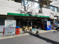 v20241125174106/fresh/building/J00100384265_11