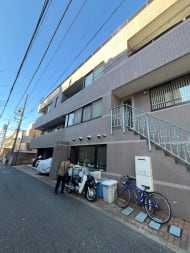 v20241127174058/fresh/building/J00100357064_9
