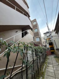 v20241127174058/fresh/building/J00100357065_11