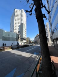 v20241127174058/fresh/building/J00100362376_17