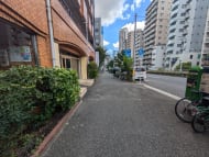 v20241128174054/fresh/building/J00100356851_2