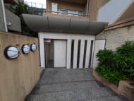 v20241128174054/fresh/building/J00100363801_3