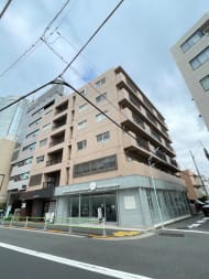 v20241219174105/fresh/building/J00100357022_6