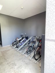 v20241220174108/fresh/building/J00100357768_10