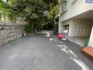 v20241221174033/fresh/building/J00100360596_11