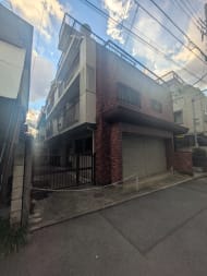 v20241223174118/fresh/building/J00100365698_5