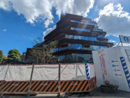 v20241230174040/fresh/building/J00100358400_1
