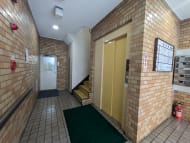 v20250206174110/fresh/building/J00100357471_4