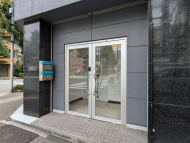 v20250305174101/fresh/building/J00100370188_3