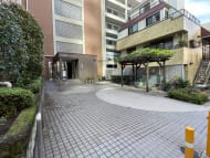 v20250319174131/fresh/building/J00100357084_8
