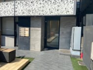v20250427002254/fresh/building/J00100386895_3
