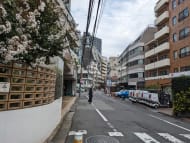 v20250427002254/fresh/building/J00100387042_22