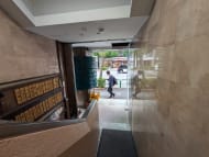 v20250427002254/fresh/building/J00100388468_13