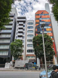 v20250427003014/fresh/building/J00100389864_1