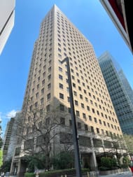 v20250427003014/fresh/building/J00100390880_1