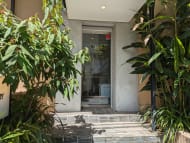 v20250427003410/fresh/building/J00100393557_3
