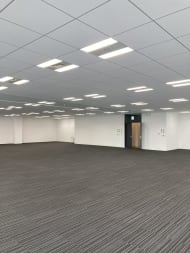 v20250427003410/fresh/building/J00100395730_20
