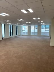 v20250427004119/fresh/building/J00100402100_10