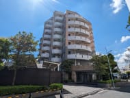 v20250427004119/fresh/building/J00100403477_1