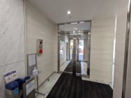 v20250427004120/fresh/building/J00100401851_9