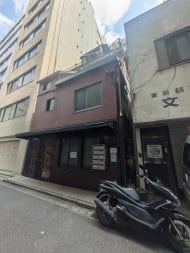v20250427004120/fresh/building/J00100402403_11