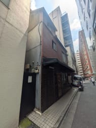 v20250427004120/fresh/building/J00100402403_8