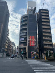 v20250427005210/fresh/building/J00100411068_1