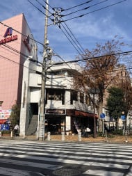v20250427005210/fresh/building/J00100411325_1
