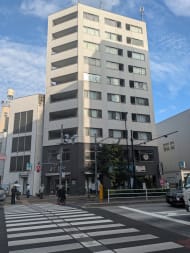 v20250427005210/fresh/building/J00100412811_12