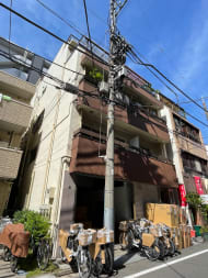 v20250427010206/fresh/building/J00100420975_1